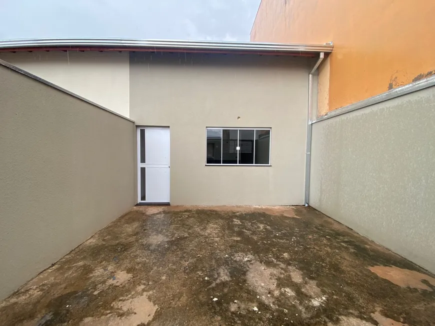 Foto 1 de Casa com 2 Quartos à venda, 65m² em Jardim Denadai - Nova Veneza, Sumaré