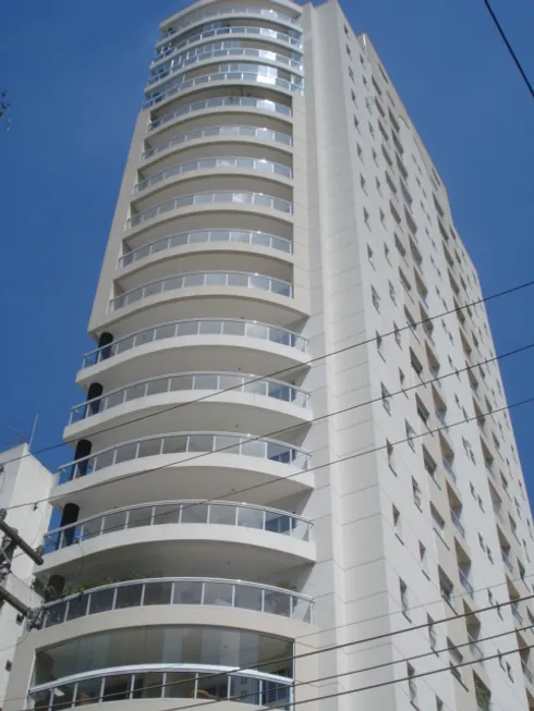 Foto 1 de Apartamento com 3 Quartos para venda ou aluguel, 125m² em Moema, São Paulo