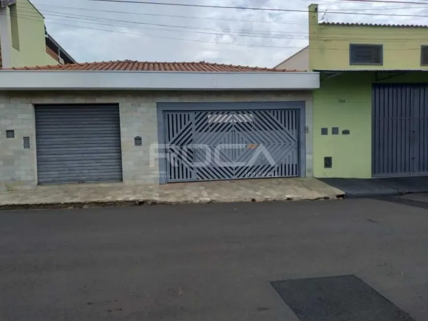 Foto 1 de Casa com 3 Quartos à venda, 176m² em Jardim São João Batista, São Carlos