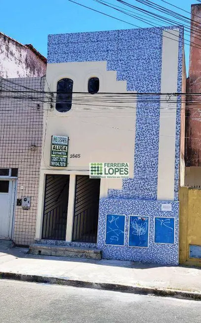Foto 1 de Kitnet com 1 Quarto para alugar, 18m² em Joaquim Tavora, Fortaleza