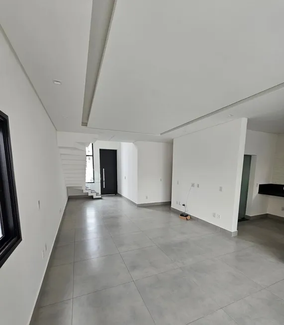 Foto 1 de Sobrado com 3 Quartos à venda, 170m² em Jardim Santa Maria, Jacareí