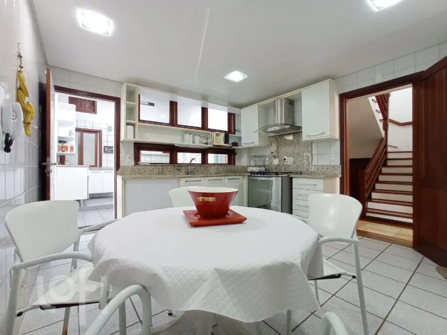 Foto 1 de Casa com 3 Quartos à venda, 430m² em Joao Paulo, Florianópolis