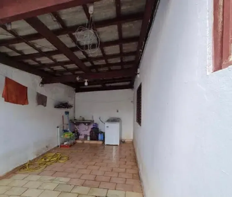 Foto 1 de Casa com 4 Quartos à venda, 71m² em Vila Sao Cristovao, Uberaba