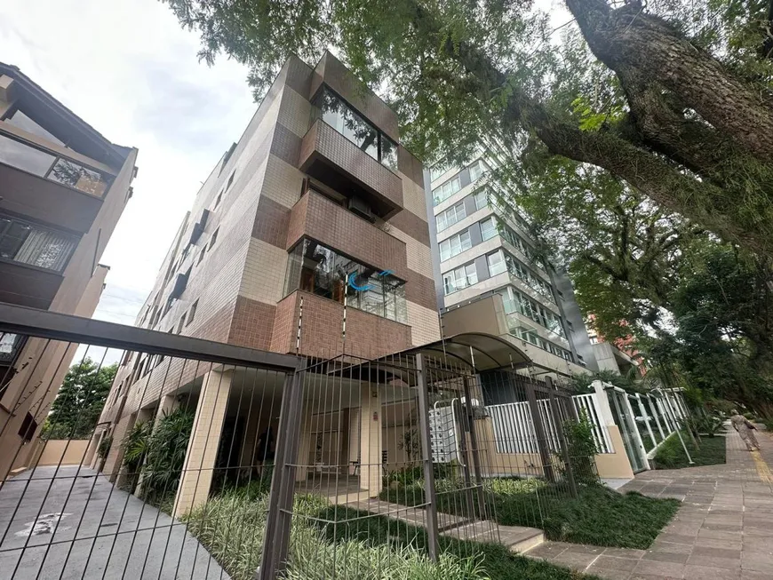 Foto 1 de Apartamento com 4 Quartos à venda, 113m² em Petrópolis, Porto Alegre