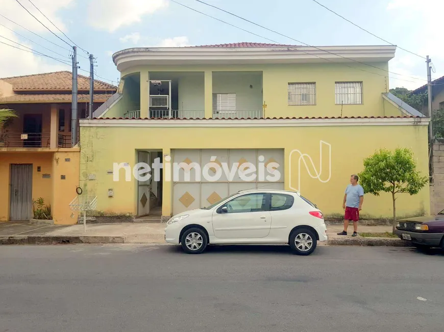 Foto 1 de Casa com 4 Quartos à venda, 458m² em Álvaro Camargos, Belo Horizonte