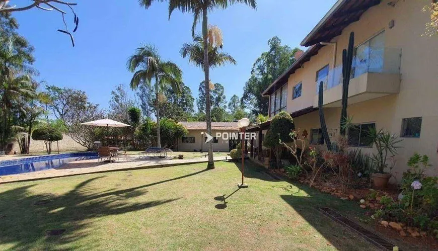 Foto 1 de Fazenda/Sítio com 7 Quartos à venda, 1500m² em Solar das Candeias, Aparecida de Goiânia