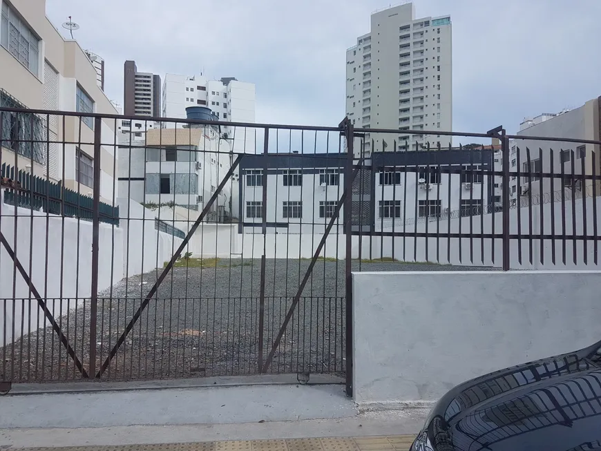 Foto 1 de Lote/Terreno à venda, 590m² em Chame-Chame, Salvador