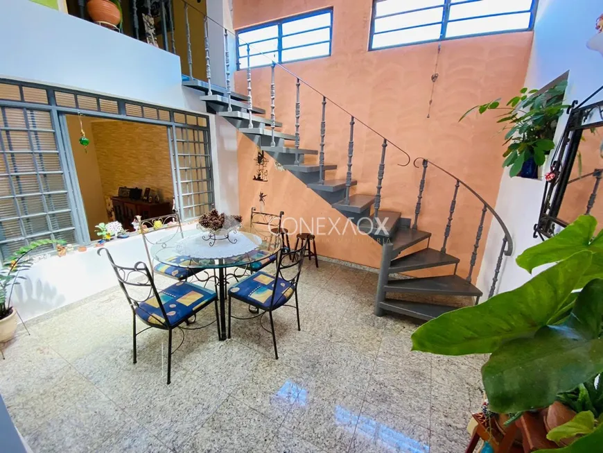 Foto 1 de Sobrado com 4 Quartos à venda, 288m² em Parque das Universidades, Campinas