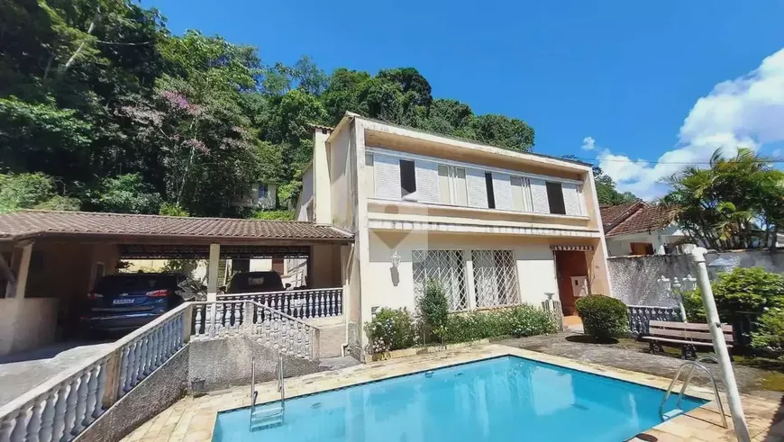 Foto 1 de Casa com 5 Quartos à venda, 346m² em Sao Sebastiao, Petrópolis
