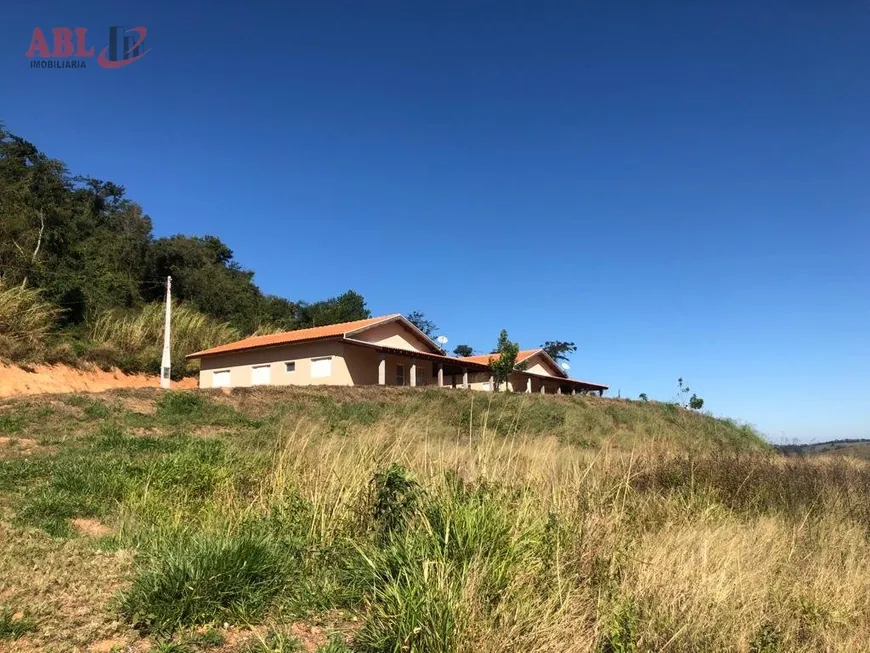 Foto 1 de Fazenda/Sítio à venda, 817m² em Centro, São José do Rio Pardo