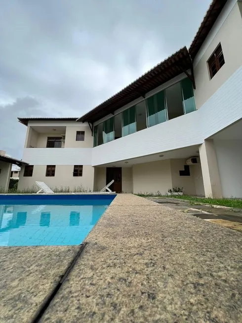 Foto 1 de Casa com 4 Quartos para venda ou aluguel, 647m² em Candelária, Natal