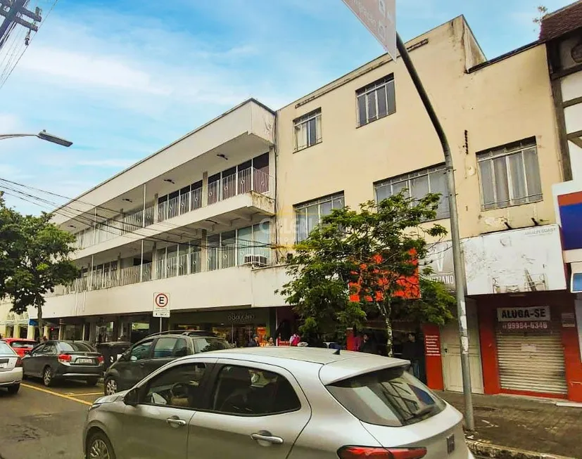 Foto 1 de Sala Comercial para alugar, 47m² em Centro, Joinville