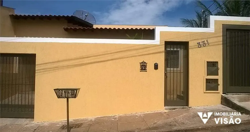 Foto 1 de Casa com 4 Quartos à venda, 250m² em Vila Frei Eugenio, Uberaba