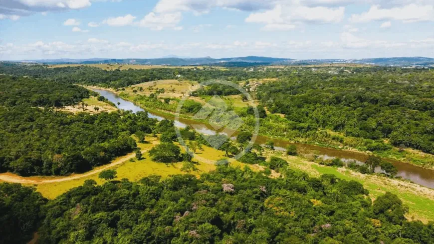 Foto 1 de Lote/Terreno à venda, 1000m² em , Jaboticatubas