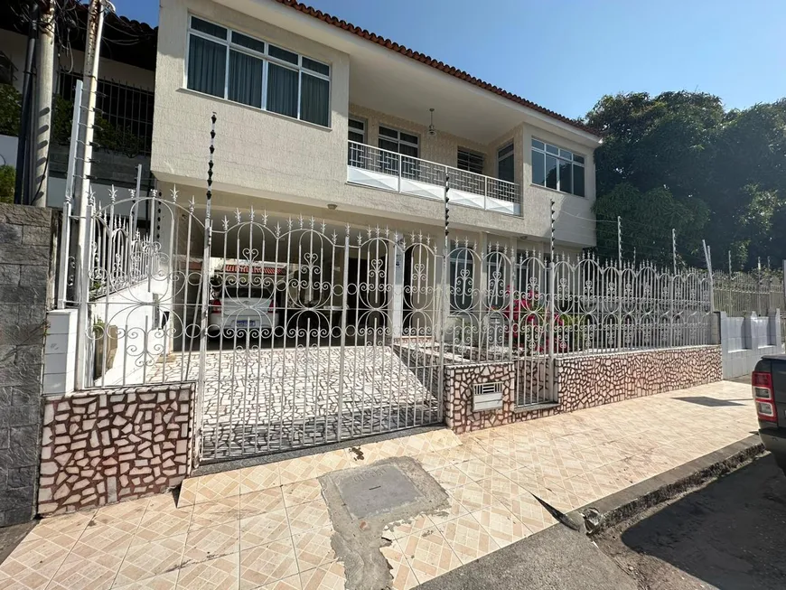 Foto 1 de Casa com 4 Quartos à venda, 410m² em São José, Aracaju