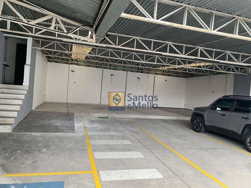 Foto 1 de Galpão/Depósito/Armazém para alugar, 600m² em Vila Bastos, Santo André