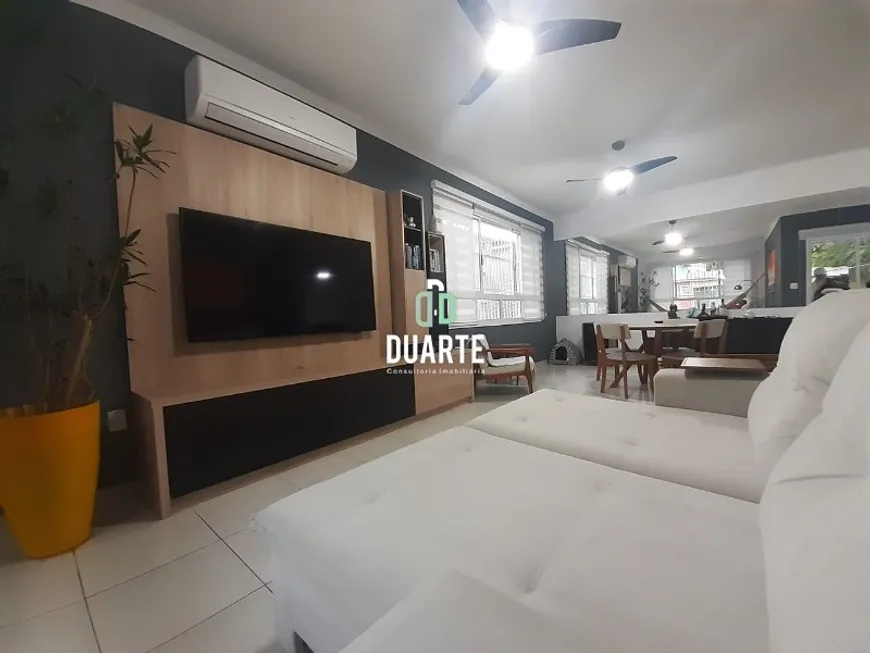 Foto 1 de Casa com 3 Quartos à venda, 125m² em Marapé, Santos