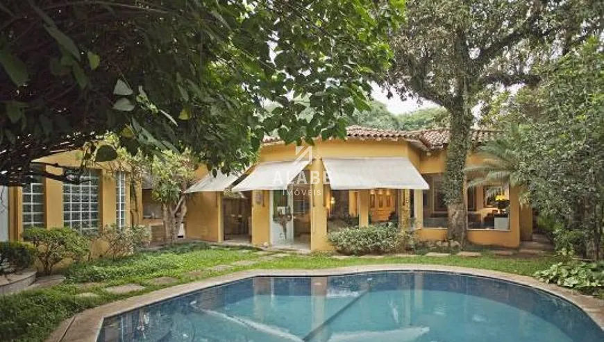 Foto 1 de Casa com 3 Quartos para venda ou aluguel, 645m² em Jardim América, São Paulo