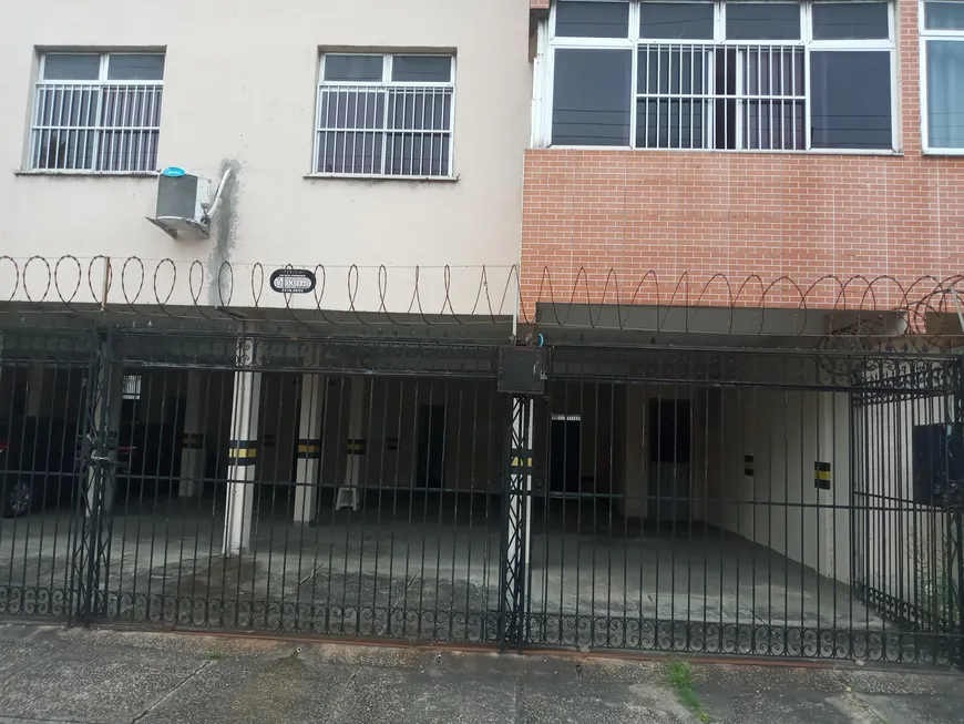 Foto 1 de Apartamento com 3 Quartos para alugar, 120m² em Fátima, Fortaleza