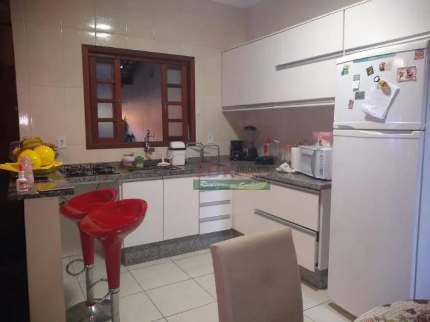 Foto 1 de Casa com 2 Quartos à venda, 132m² em Mantiqueira, Pindamonhangaba