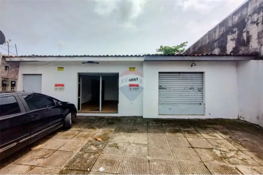 Foto 1 de Casa com 5 Quartos à venda, 300m² em Feitosa, Maceió