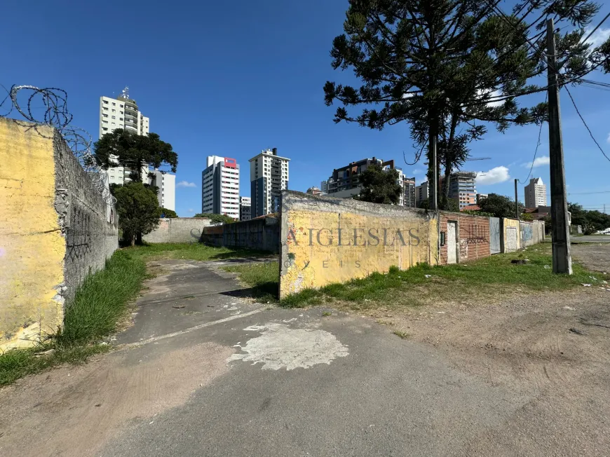 Foto 1 de Lote/Terreno à venda, 477m² em Cristo Rei, Curitiba