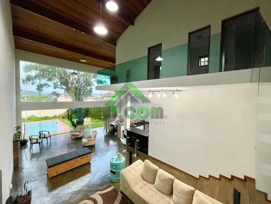 Foto 1 de Casa com 3 Quartos à venda, 270m² em Jardim dos Pinheiros, Atibaia