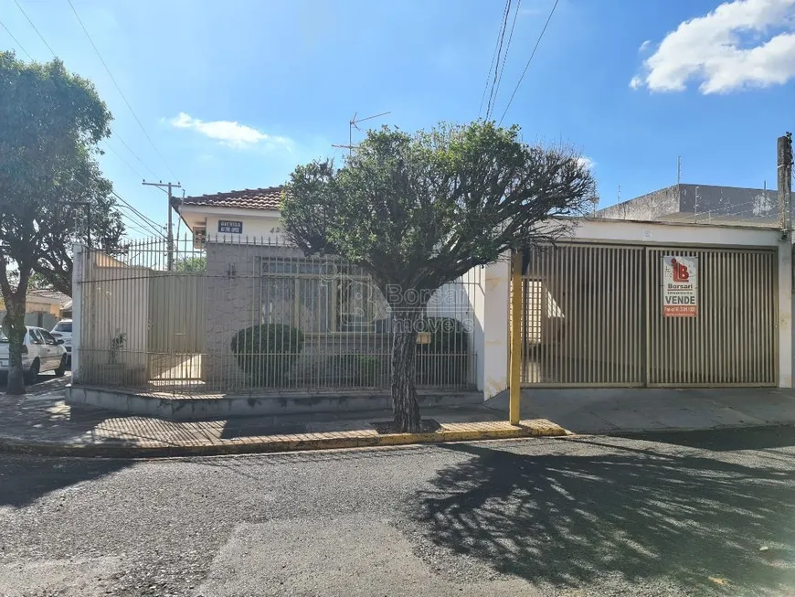 Foto 1 de Casa com 3 Quartos à venda, 168m² em Centro, Araraquara