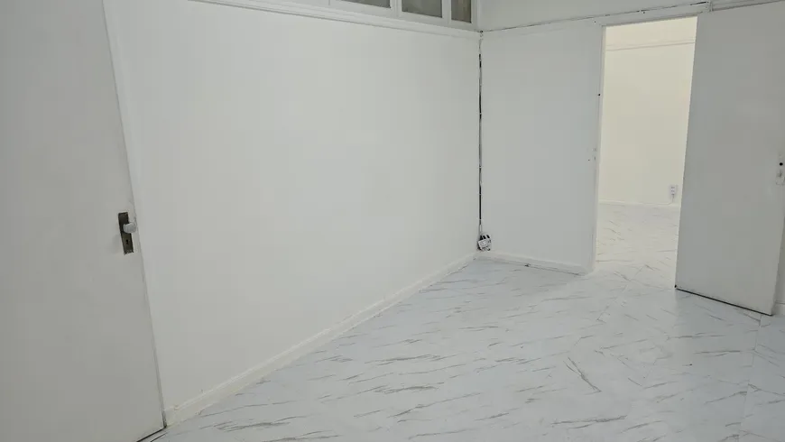 Foto 1 de Sala Comercial com 2 Quartos para alugar, 45m² em Centro, Rio de Janeiro