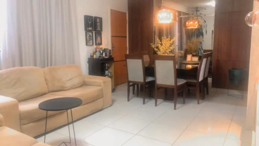 Foto 1 de Apartamento com 3 Quartos à venda, 86m² em Major Prates, Montes Claros