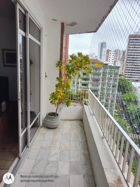 Foto 1 de Apartamento com 3 Quartos à venda, 120m² em Jardim Apipema, Salvador