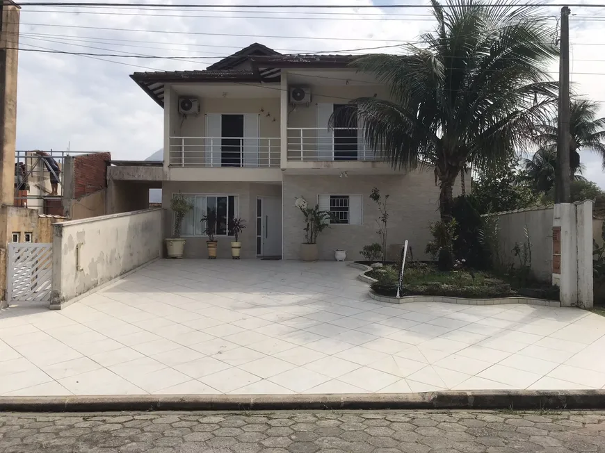 Foto 1 de Casa de Condomínio com 7 Quartos à venda, 376m² em Morada da Praia, Bertioga