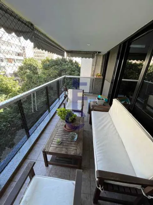 Foto 1 de Apartamento com 4 Quartos à venda, 217m² em Tijuca, Rio de Janeiro