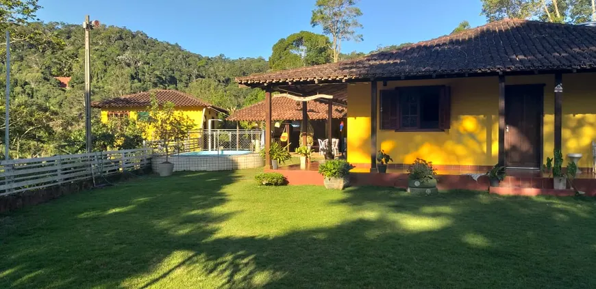 Foto 1 de Casa de Condomínio com 4 Quartos à venda, 200m² em Isabel, Domingos Martins