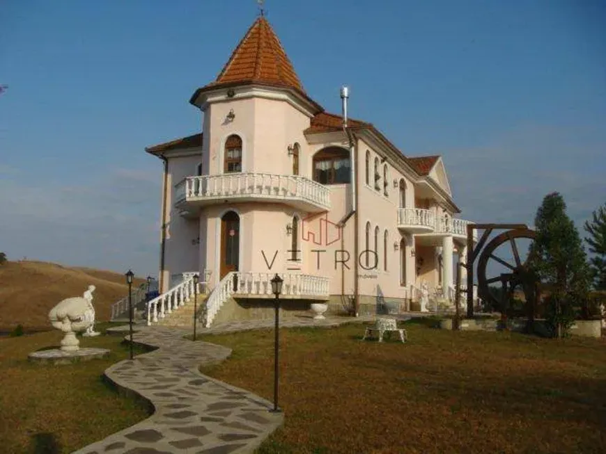 Foto 1 de Fazenda/Sítio com 4 Quartos à venda, 370m² em , Canela