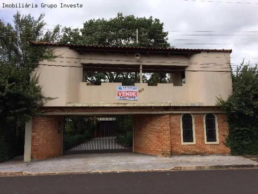 Foto 1 de Fazenda/Sítio com 8 Quartos para venda ou aluguel, 2000m² em Jardim Santa Adélia, Araraquara