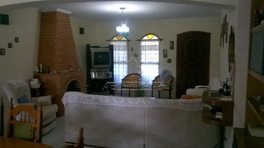 Foto 1 de Casa com 4 Quartos à venda, 260m² em Centro, Aracoiaba da Serra