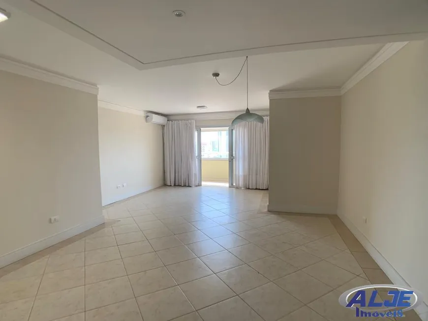 Foto 1 de Apartamento com 3 Quartos à venda, 140m² em Barbosa, Marília