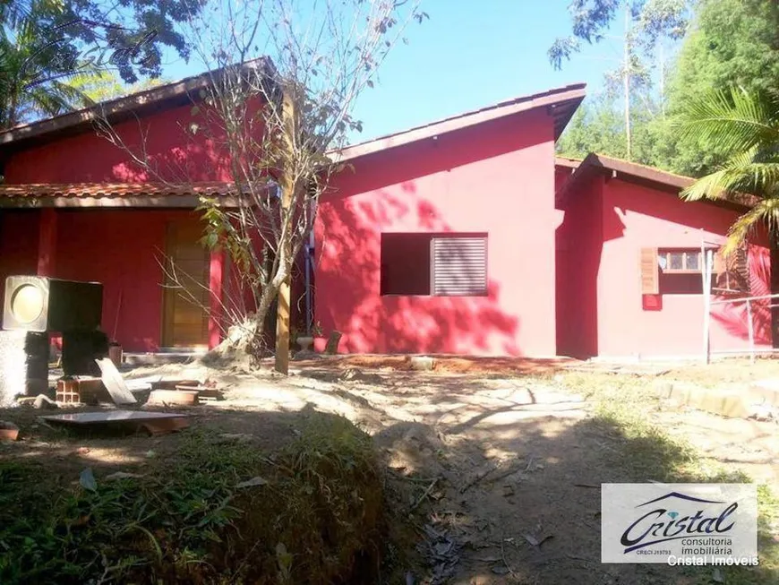 Foto 1 de Fazenda/Sítio com 4 Quartos à venda, 300m² em Vargedo, São Lourenço da Serra