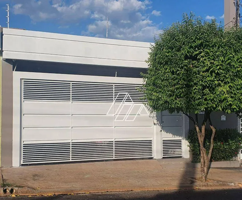 Foto 1 de Casa com 3 Quartos à venda, 105m² em Núcleo Habitacional Doutor Aniz Badra, Marília