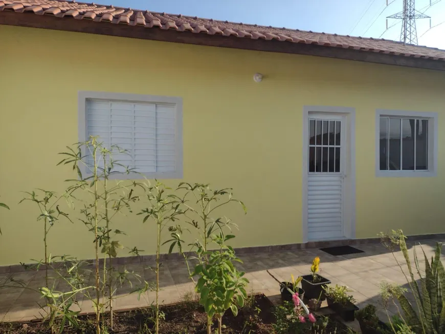 Foto 1 de Casa com 2 Quartos à venda, 54m² em Jamaica, Itanhaém
