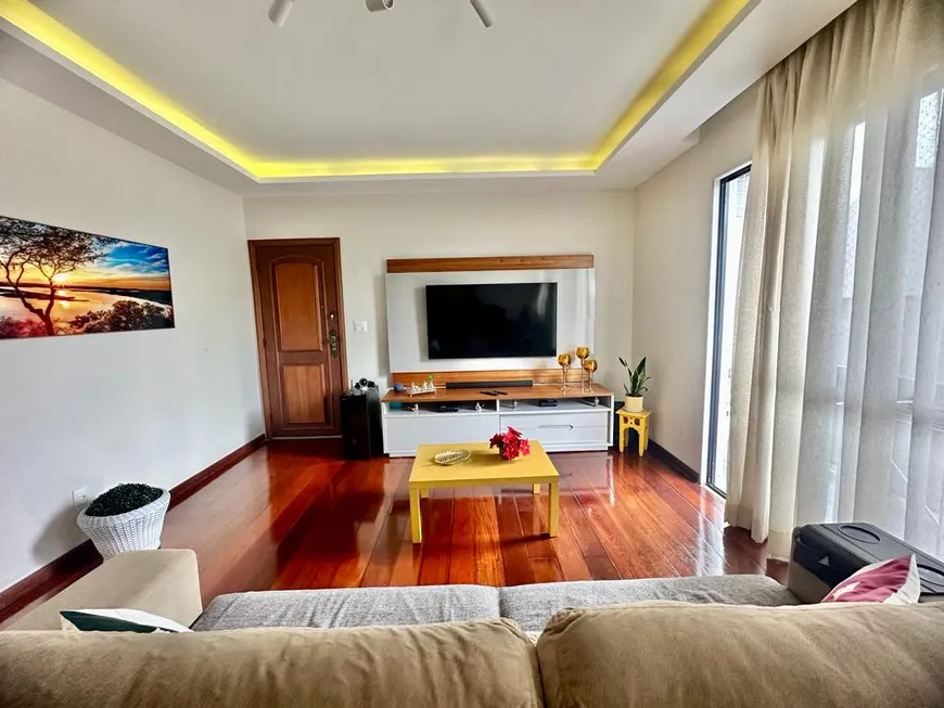 Foto 1 de Apartamento com 3 Quartos à venda, 110m² em Jardim Guanabara, Rio de Janeiro