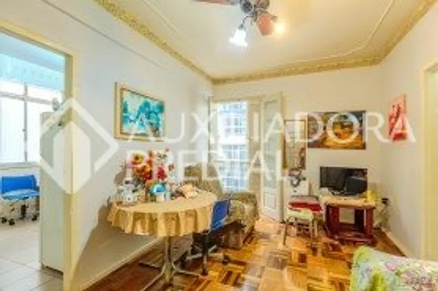 Foto 1 de Apartamento com 3 Quartos à venda, 85m² em Centro Histórico, Porto Alegre