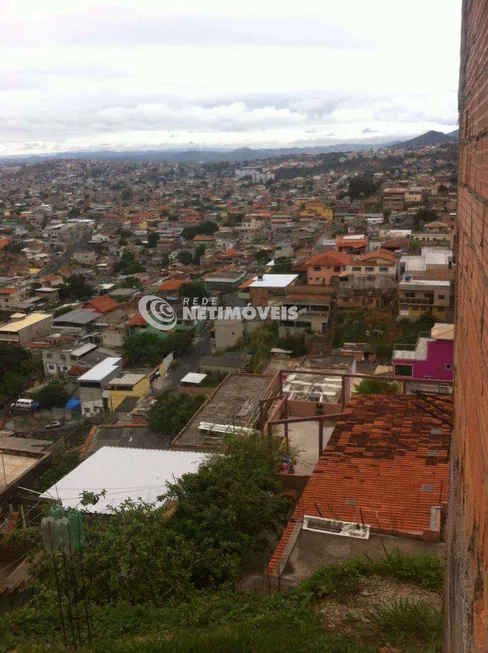 Foto 1 de Casa com 3 Quartos à venda, 115m² em São Marcos, Belo Horizonte