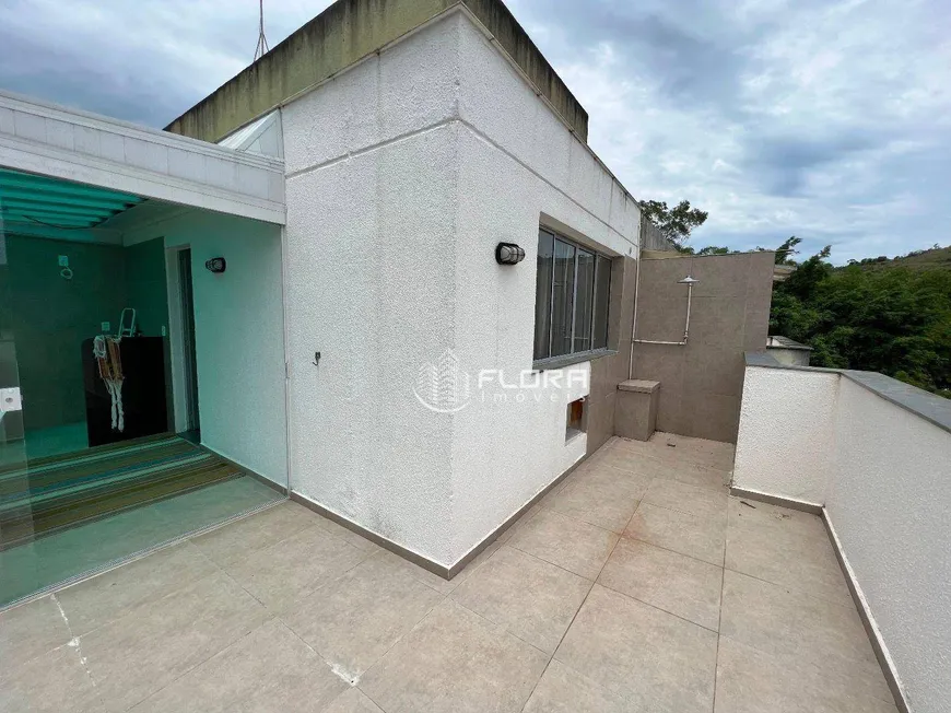 Foto 1 de Cobertura com 3 Quartos à venda, 110m² em Maria Paula, São Gonçalo