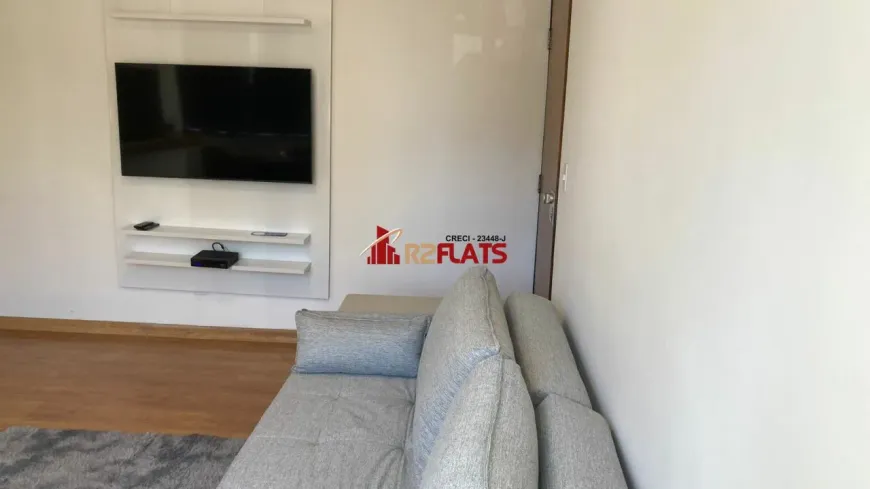 Foto 1 de Flat com 1 Quarto para alugar, 54m² em Campo Belo, São Paulo