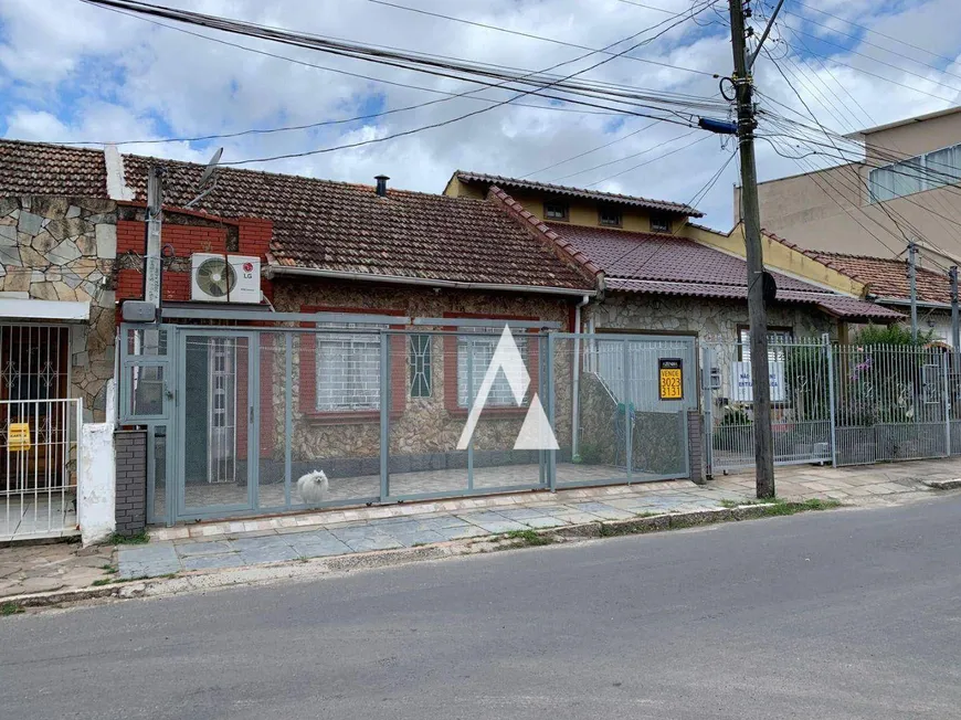 Foto 1 de Casa com 2 Quartos à venda, 77m² em Azenha, Porto Alegre