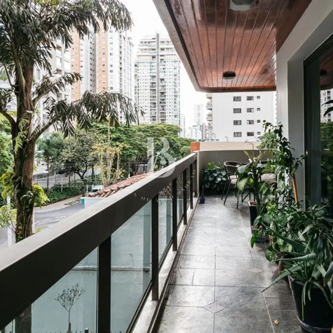 Foto 1 de Apartamento com 4 Quartos à venda, 233m² em Campo Belo, São Paulo