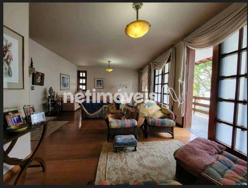 Foto 1 de Casa com 4 Quartos à venda, 389m² em Santa Lúcia, Belo Horizonte