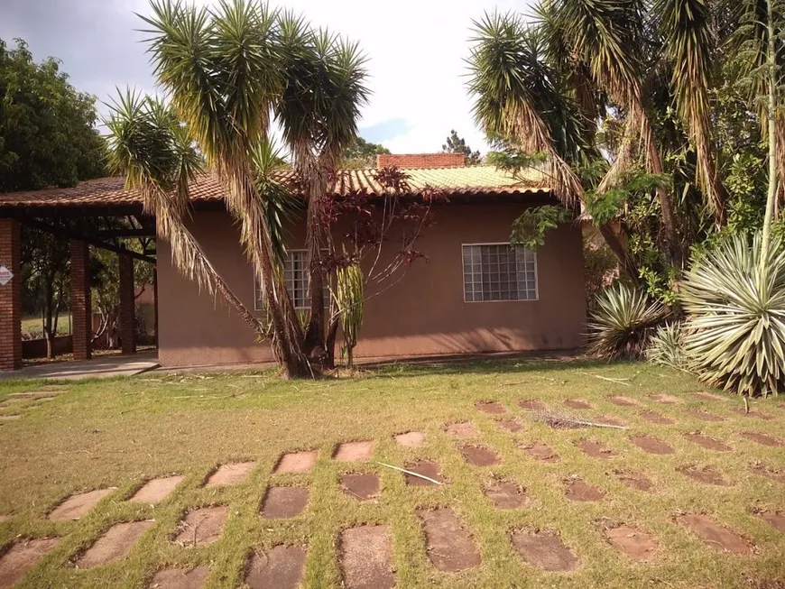 Foto 1 de Fazenda/Sítio com 3 Quartos à venda, 187m² em , Alvorada do Sul